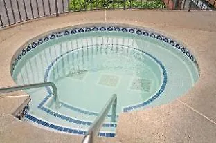 Luxe Studios Nashville Opryland 3*,