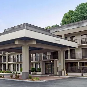 Hotel Baymont By Wyndham Airport